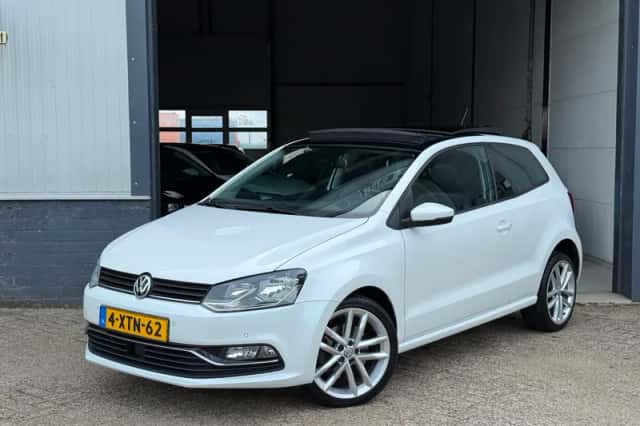 Volkswagen Polo (2014) thumbnail 1