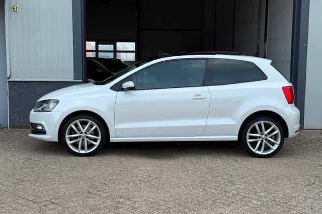 Volkswagen Polo (2014) thumbnail 3