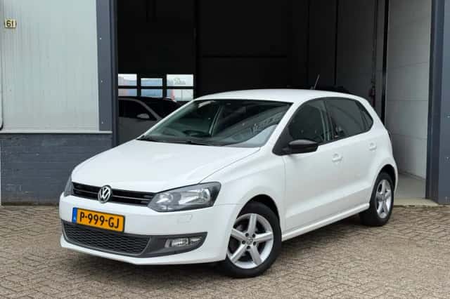 Volkswagen Polo (2011) thumbnail 1