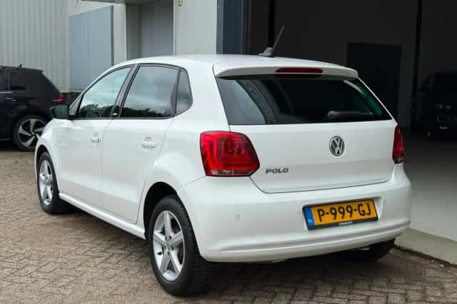 Volkswagen Polo (2011) thumbnail 5