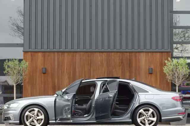 Audi A8 (2020) thumbnail 6