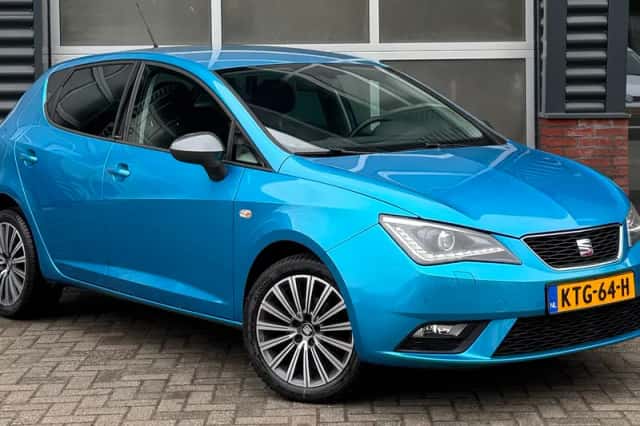 SEAT Ibiza (2016) thumbnail 2