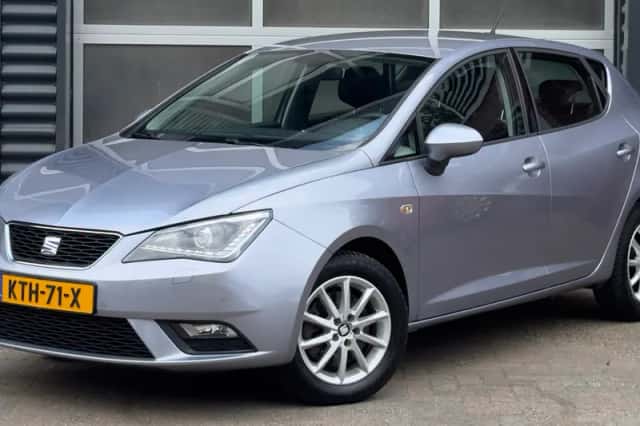SEAT Ibiza (2016) thumbnail 1