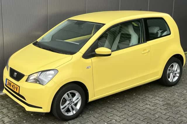 SEAT Mii (2015) thumbnail 2