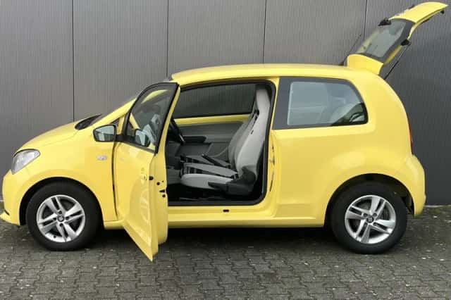 SEAT Mii (2015) thumbnail 4