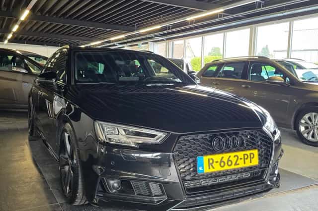 Audi A4 (2017) thumbnail 4