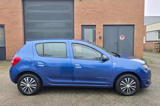 Dacia Sandero (2013) thumbnail 5