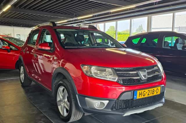 Dacia Sandero (2015) thumbnail 4
