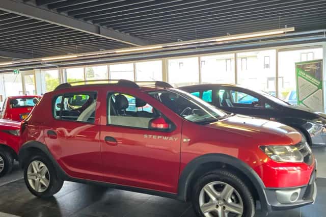 Dacia Sandero (2015) thumbnail 5