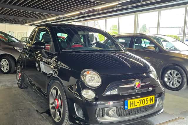Fiat 500 (2015) thumbnail 5