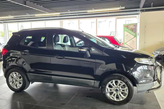 Ford EcoSport (2016) thumbnail 5
