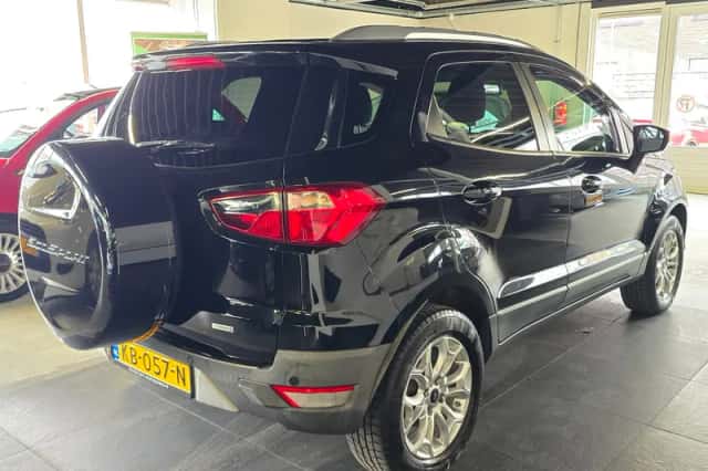 Ford EcoSport (2016) thumbnail 6