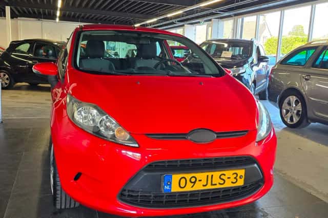Ford Fiesta (2009) thumbnail 4