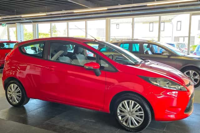 Ford Fiesta (2009) thumbnail 6