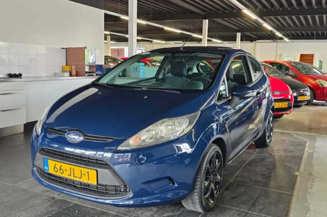 Ford Fiesta (2009) thumbnail 1