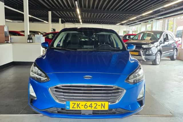 Ford Focus (2019) thumbnail 3