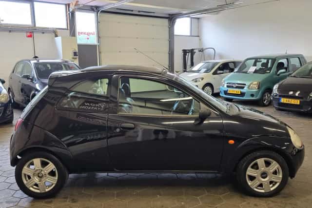 Ford Ka (2003) thumbnail 5