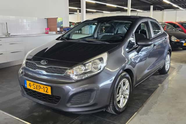 Kia Rio (2014) thumbnail 1