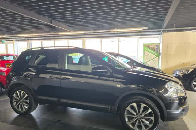Nissan Qashqai (2009) thumbnail 5