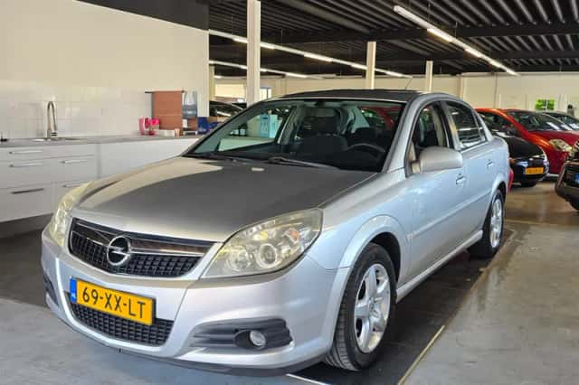 Opel Vectra (2007) thumbnail 1