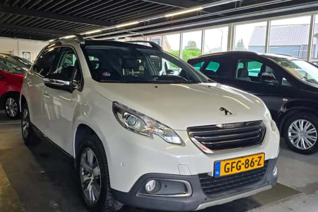 Peugeot 2008 (2016) thumbnail 4