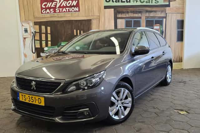 Peugeot 308 (2018) thumbnail 1