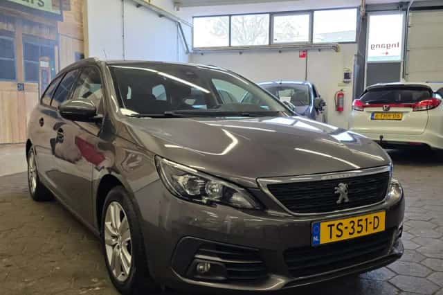 Peugeot 308 (2018) thumbnail 4