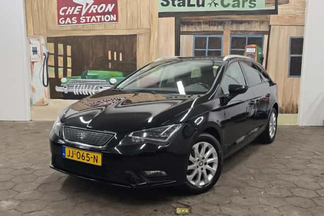 SEAT Leon (2016) thumbnail 1