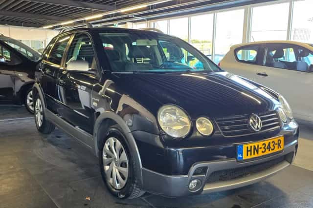 Volkswagen Polo (2005) thumbnail 4