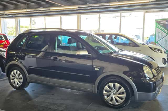 Volkswagen Polo (2005) thumbnail 5