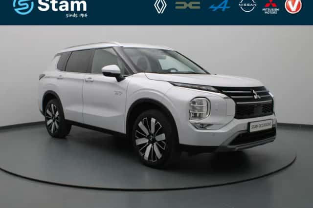 Mitsubishi Outlander (2025) thumbnail 1