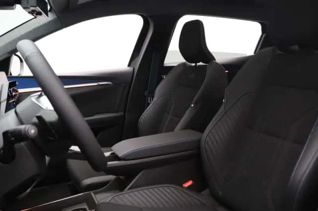Renault Scenic E-Tech (2026) thumbnail 4