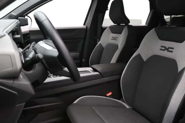 Dacia Bigster (2025) thumbnail 5