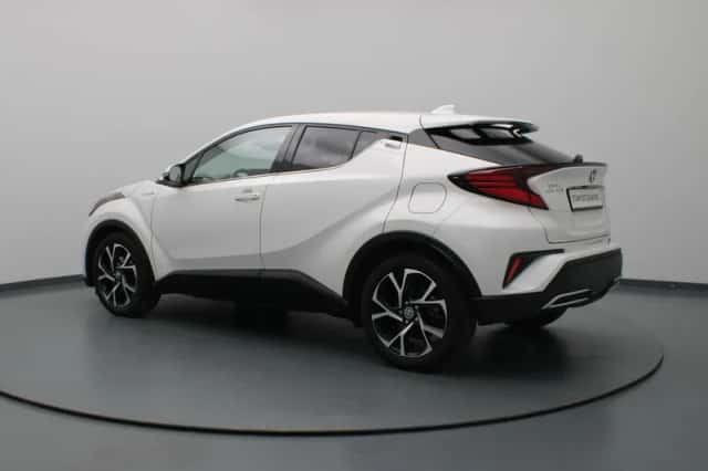 Toyota C-HR (2021) thumbnail 2