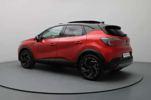 Renault Captur (2025) thumbnail 2