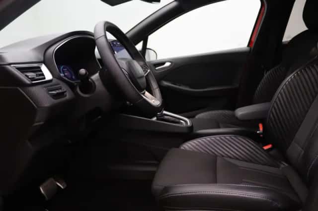Renault Clio (2025) thumbnail 3