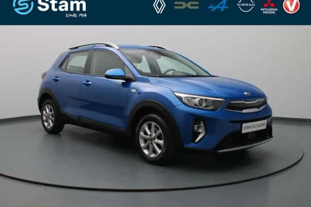 Kia Stonic (2021) thumbnail 1