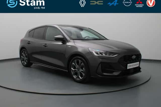 Ford Focus (2023) thumbnail 1