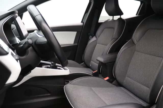 Renault Clio (2022) thumbnail 5