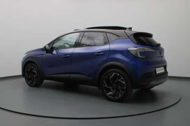 Renault Captur (2025) thumbnail 2