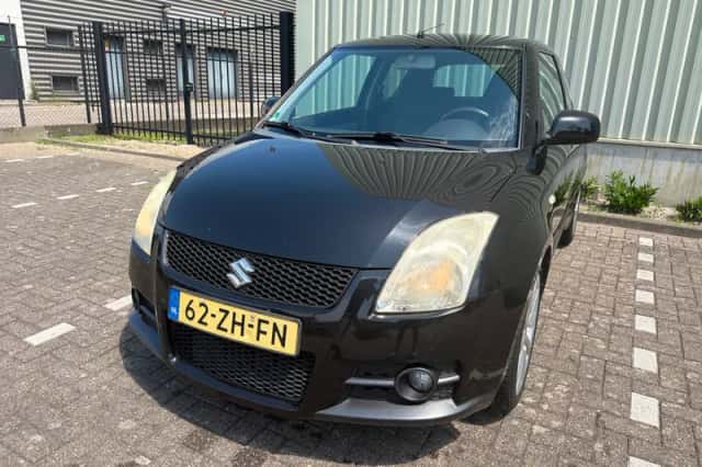 Suzuki Swift (2008) thumbnail 1