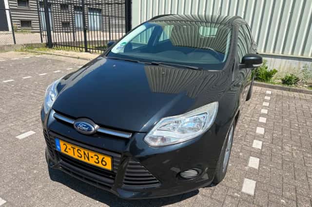 Ford Focus (2014) thumbnail 1