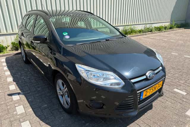 Ford Focus (2014) thumbnail 2