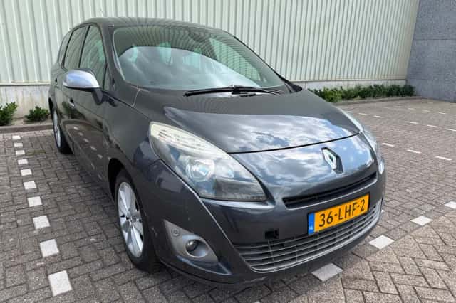 Renault Grand Scénic (2010) thumbnail 2