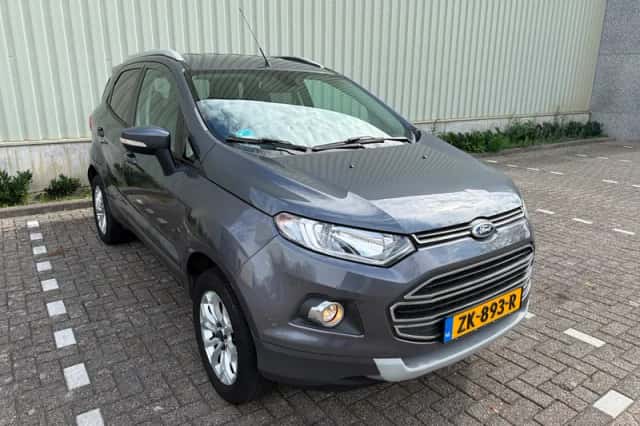 Ford EcoSport (2015) thumbnail 2
