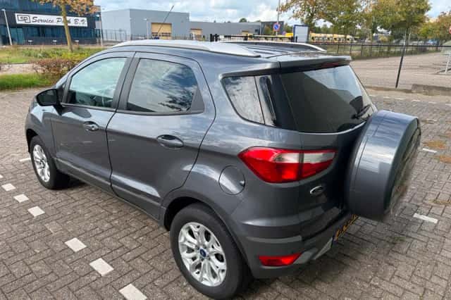Ford EcoSport (2015) thumbnail 5