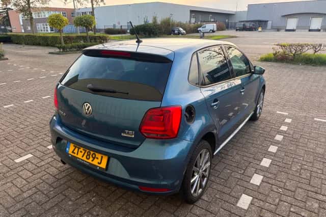 Volkswagen Polo (2016) thumbnail 5