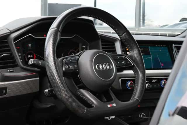 Audi A1 (2019) thumbnail 12