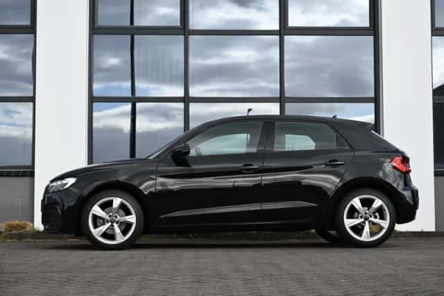 Audi A1 (2019) thumbnail 4