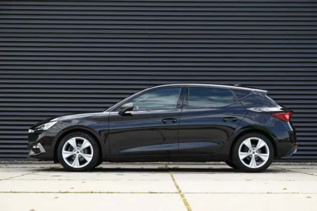 SEAT Leon (2021) thumbnail 4